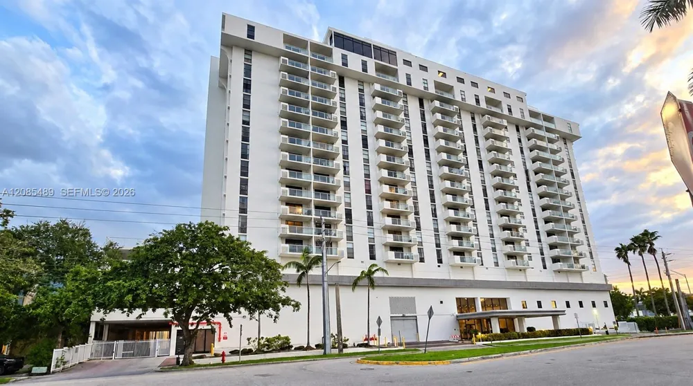 13499 Biscayne Blvd #CU203 North Miami, FL 33181