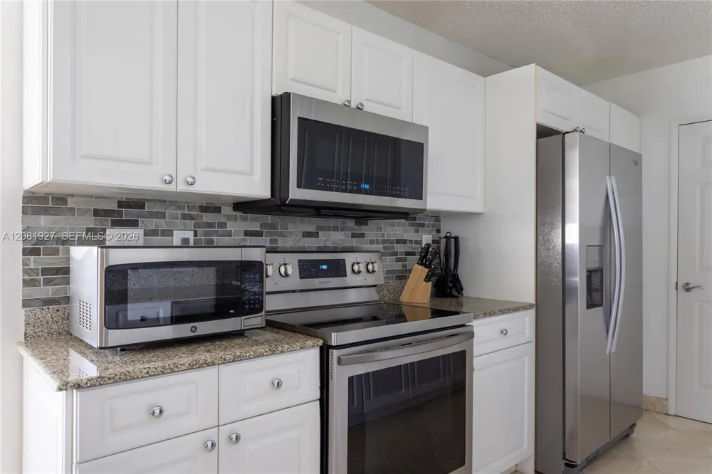 16711 Collins Ave #1704 Sunny Isles Beach, FL 33160