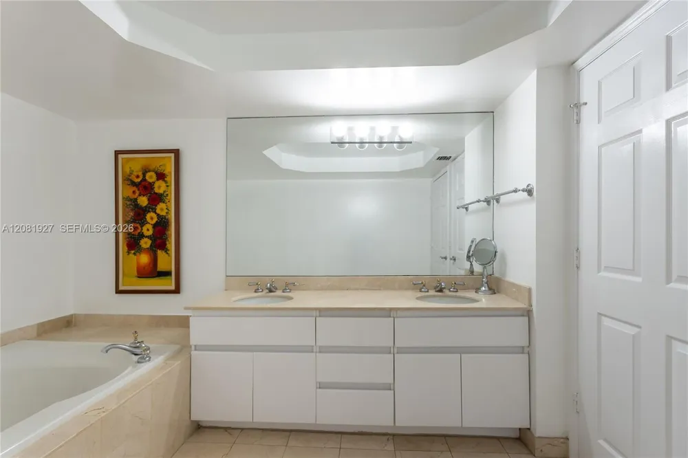 16711 Collins Ave #1704 Sunny Isles Beach, FL 33160