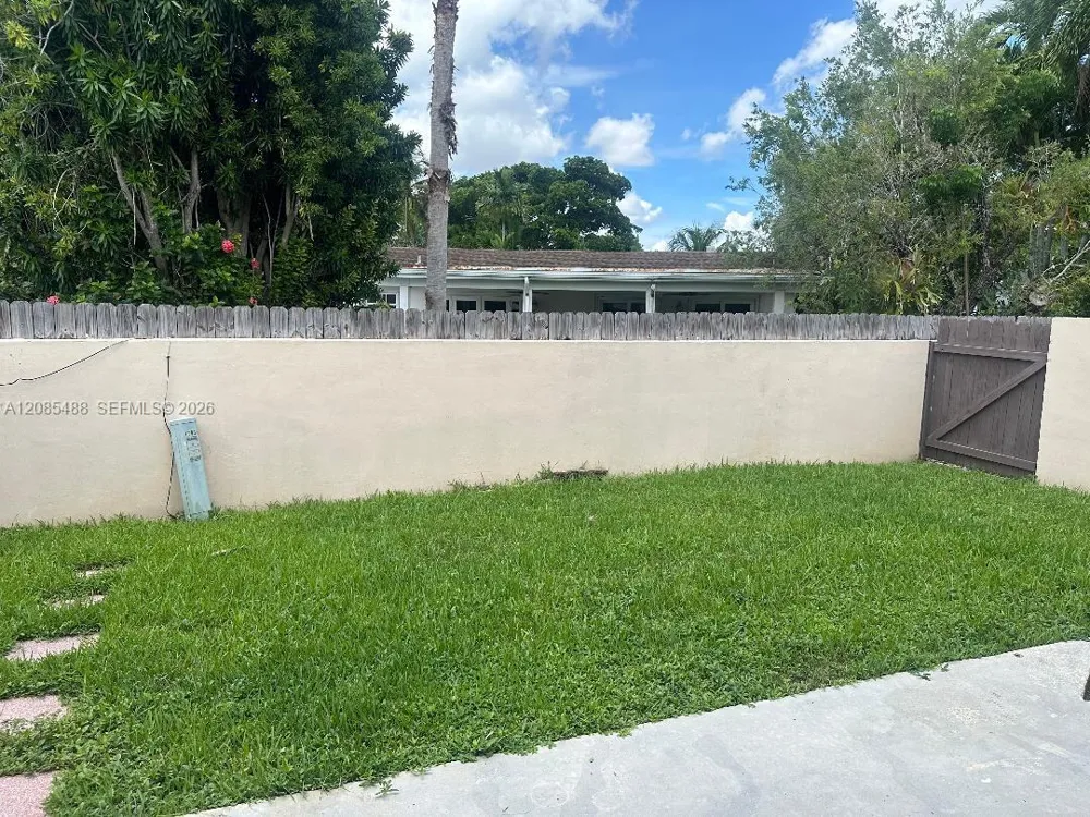 10836 SW 123rd Pl Miami, FL 33186