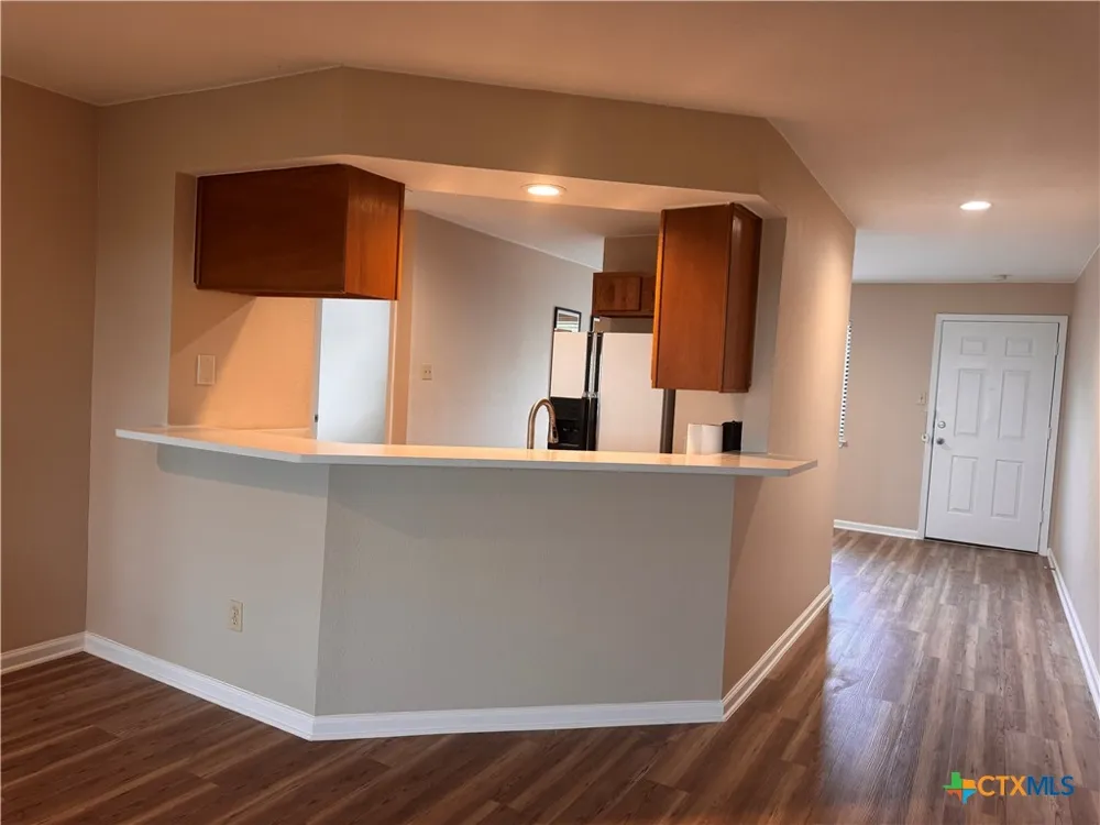 1256 Cougar Drive #6 Canyon Lake, TX 78133