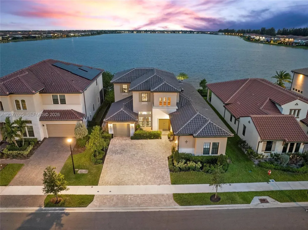 12570 Parkland Bay Trl Parkland, FL 33076