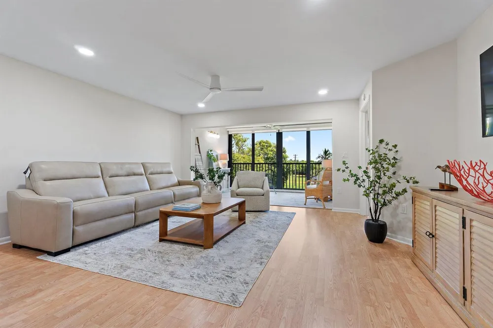 275 PALM AVENUE #C302 Jupiter, FL 33477