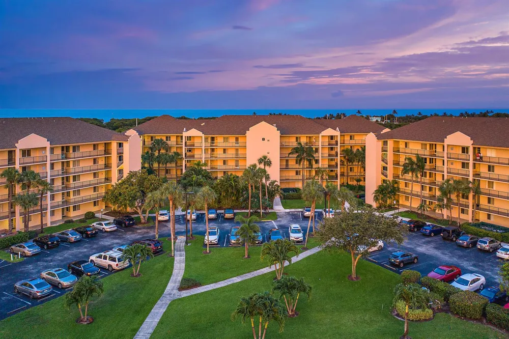 275 PALM AVENUE #C302 Jupiter, FL 33477