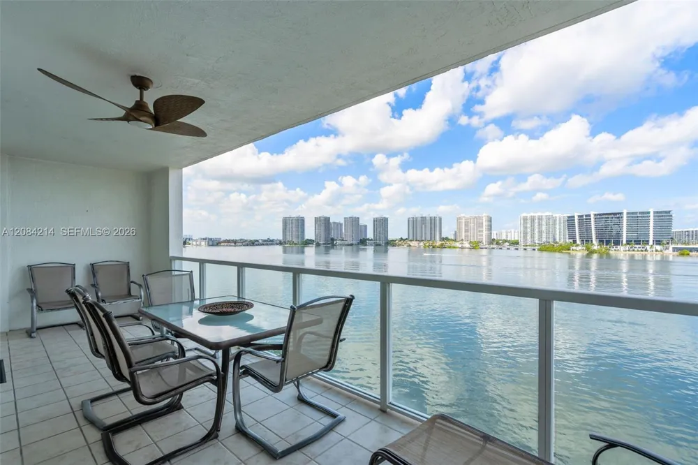 18100 Bay Rd #709 Sunny Isles Beach, FL 33160