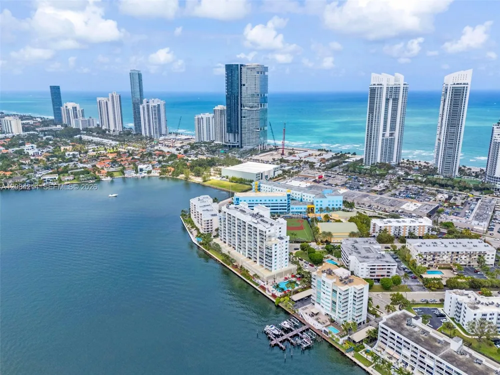 18100 Bay Rd #709 Sunny Isles Beach, FL 33160