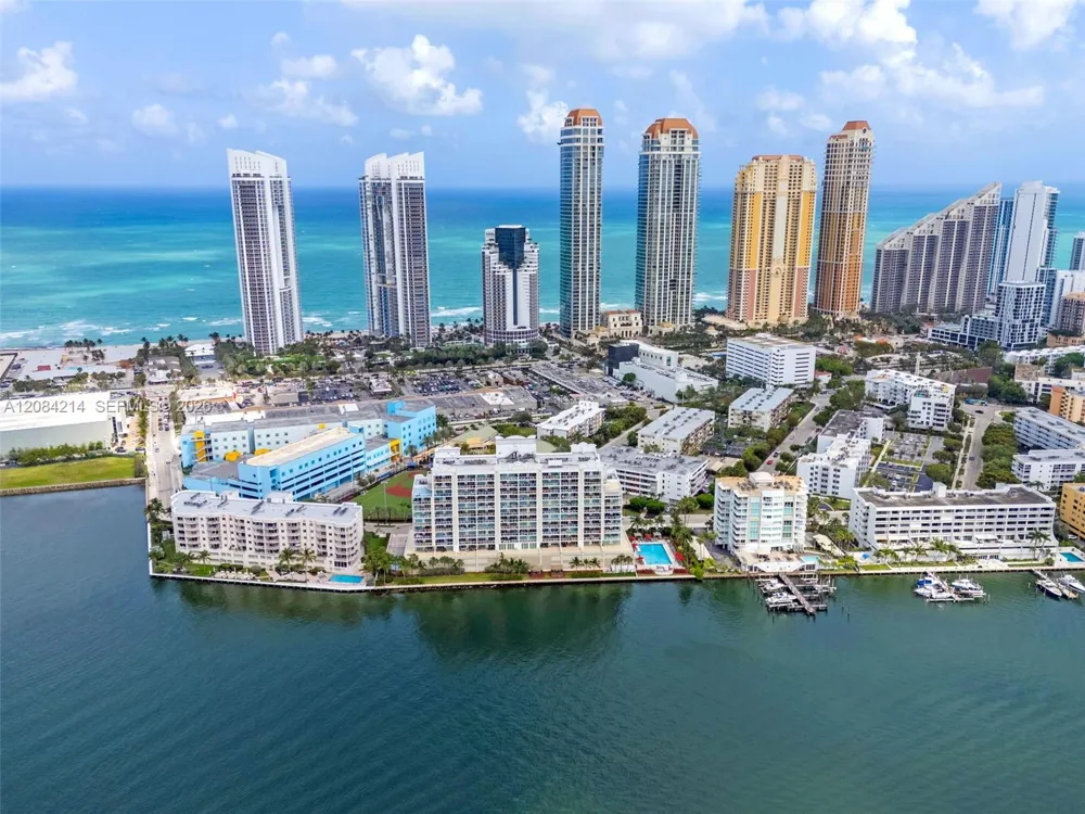 18100 Bay Rd #709 Sunny Isles Beach, FL 33160