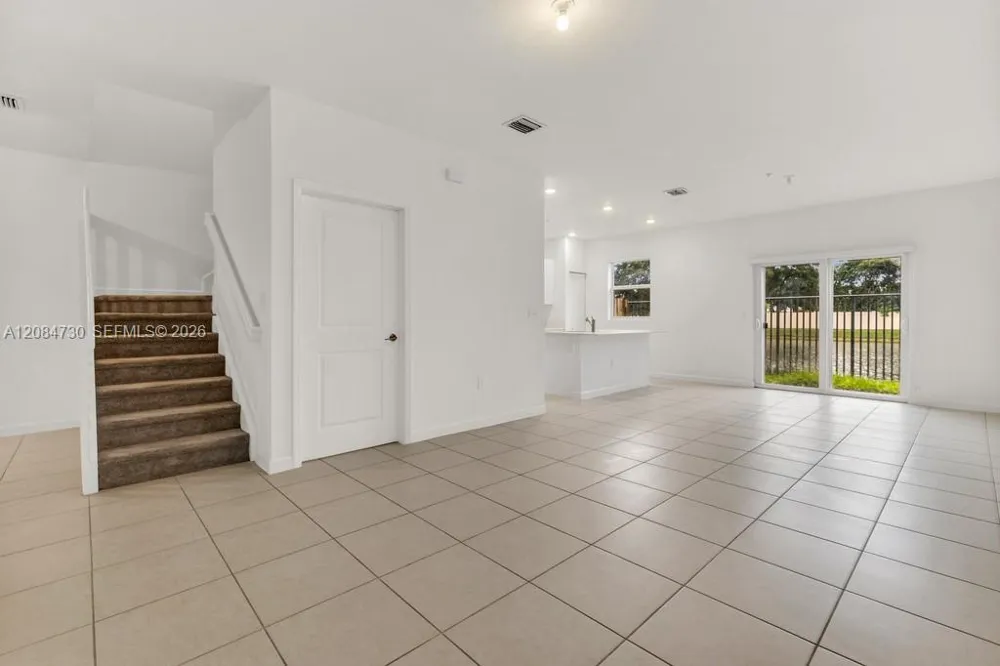 18414 SW 2nd St Pembroke Pines, FL 33029