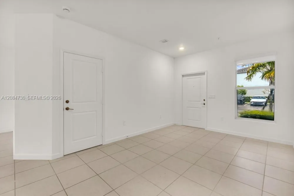 18414 SW 2nd St Pembroke Pines, FL 33029
