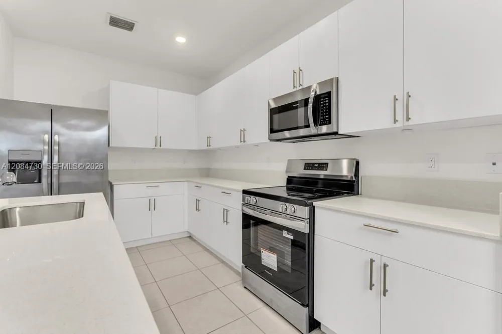 18414 SW 2nd St Pembroke Pines, FL 33029