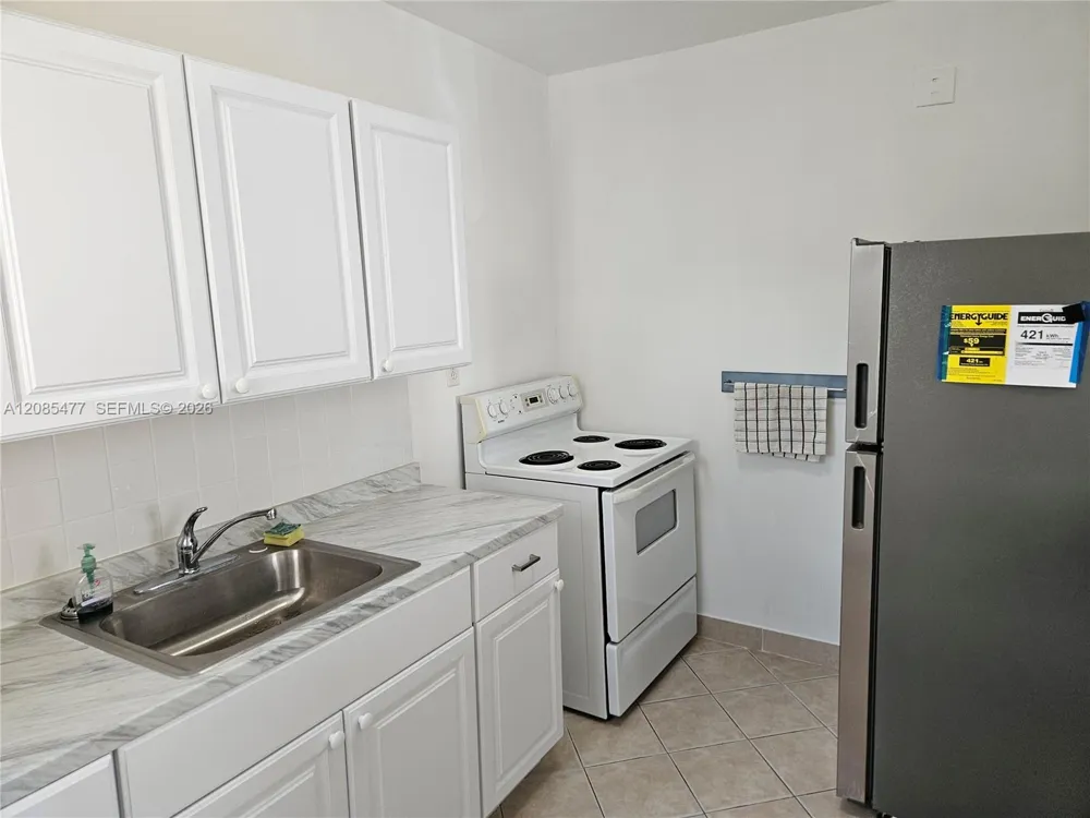 145 SW 60th Ct Miami, FL 33144