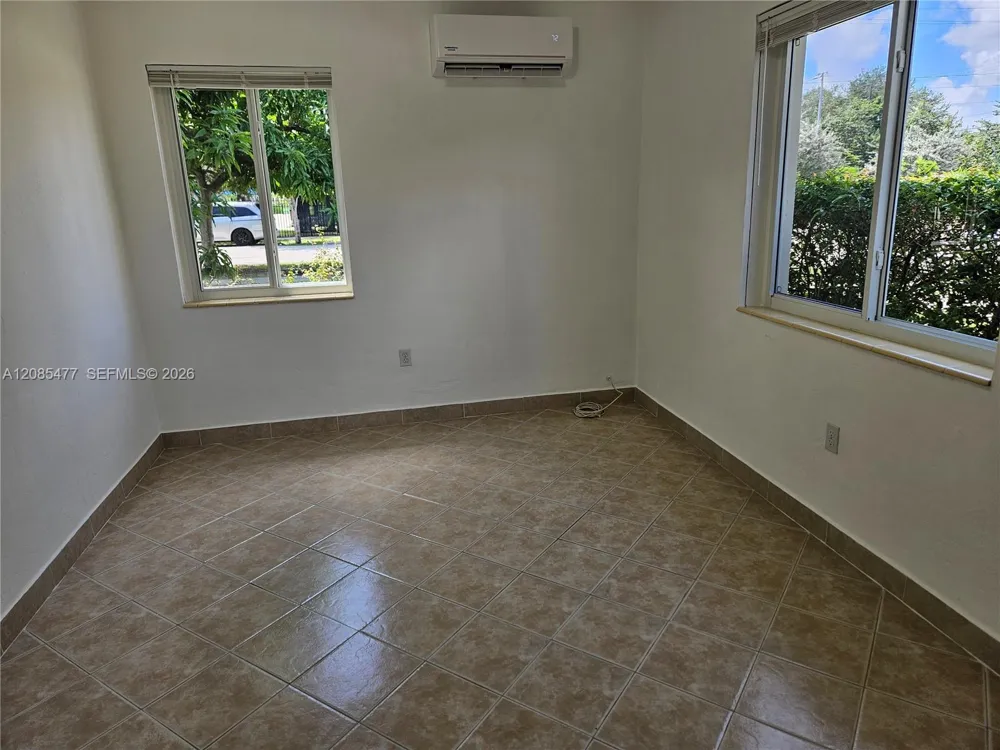 145 SW 60th Ct Miami, FL 33144