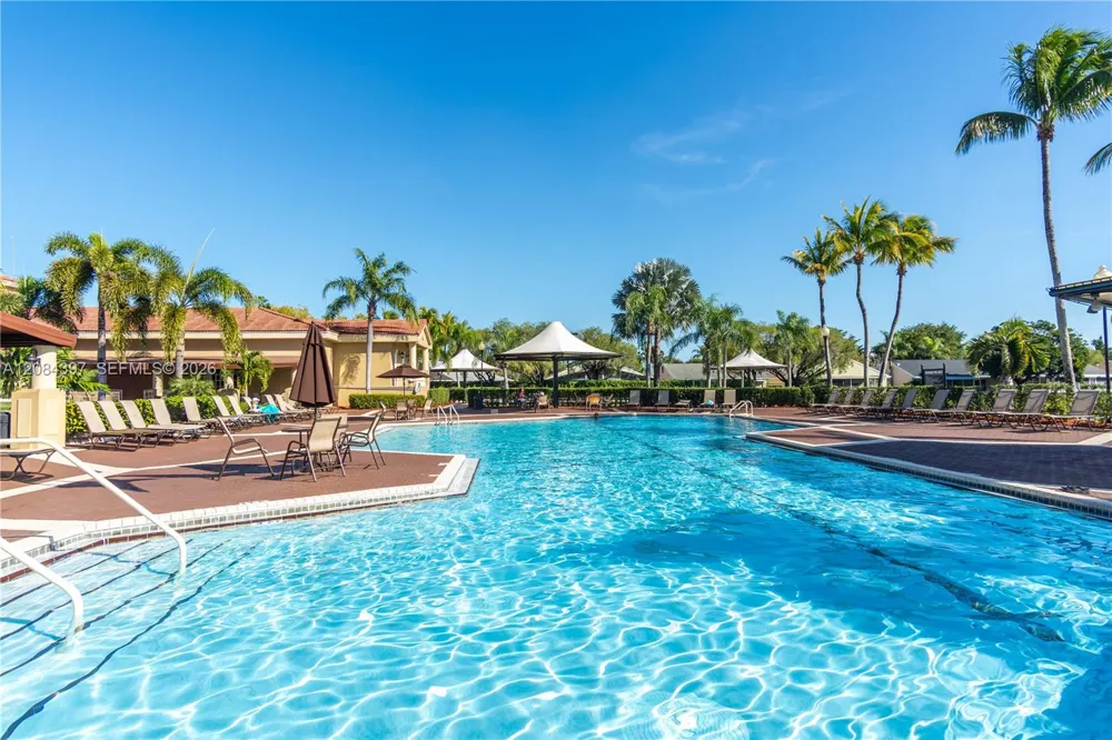 2220 SE 27th Dr #205-B Homestead, FL 33035