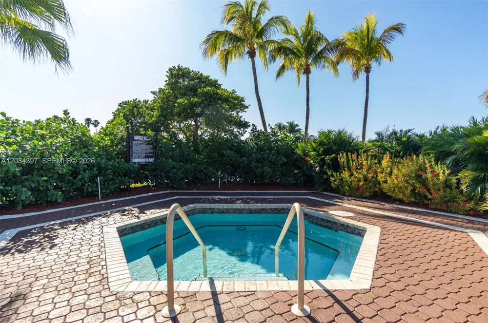 2220 SE 27th Dr #205-B Homestead, FL 33035