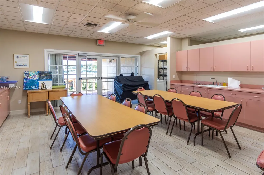 2220 SE 27th Dr #205-B Homestead, FL 33035