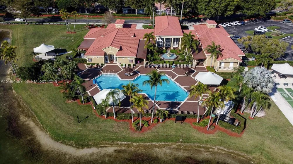 2220 SE 27th Dr #205-B Homestead, FL 33035