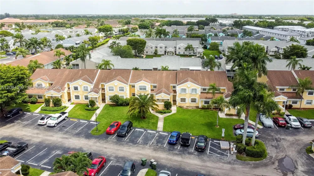 2220 SE 27th Dr #205-B Homestead, FL 33035