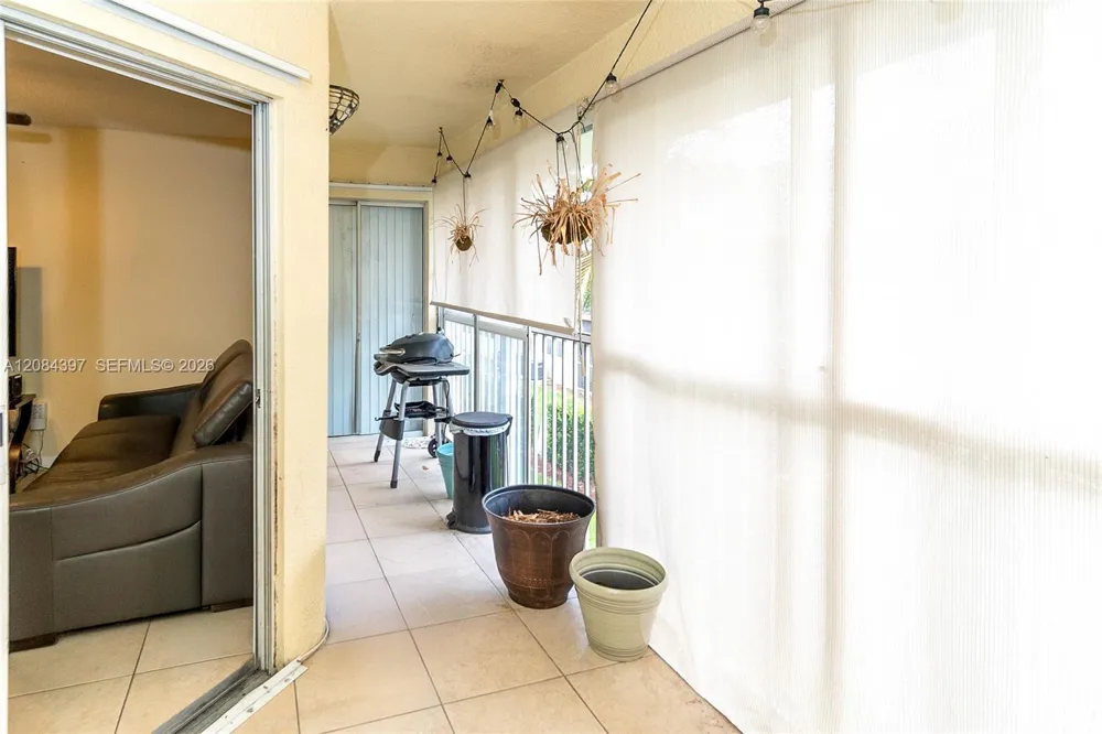 2220 SE 27th Dr #205-B Homestead, FL 33035