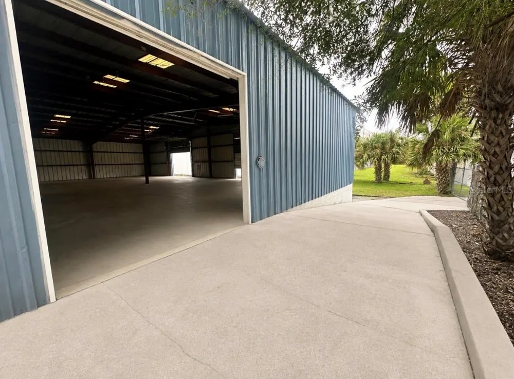 3876 BENGERT STREET Orlando, FL 32808