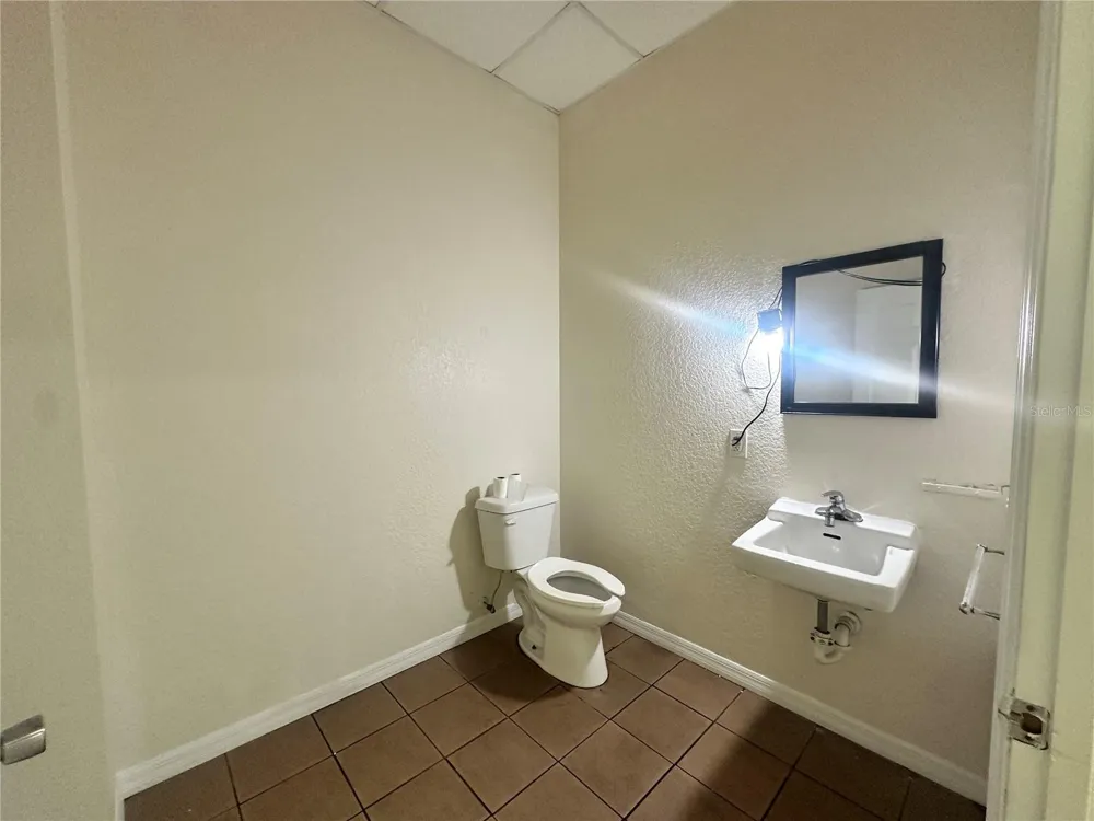 3876 BENGERT STREET Orlando, FL 32808