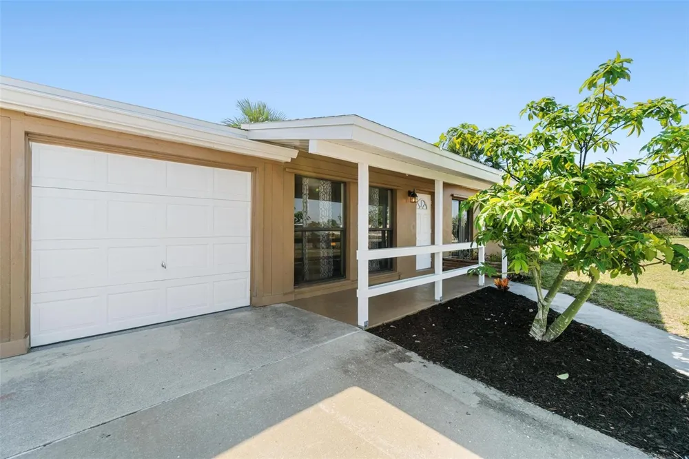3074 BROADPOINT DRIVE Punta Gorda, FL 33983
