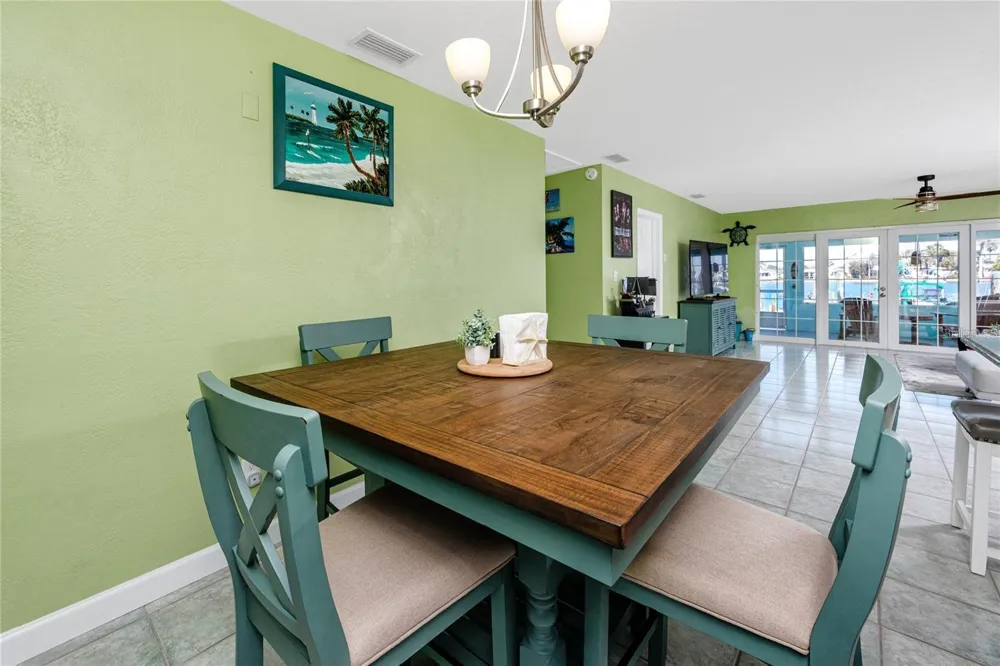 11215 3RD STREET E Treasure Island, FL 33706