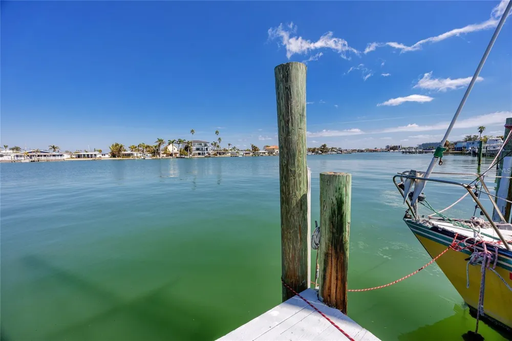 11215 3RD STREET E Treasure Island, FL 33706
