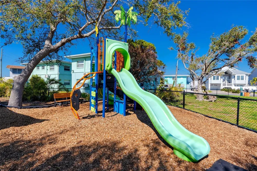 11215 3RD STREET E Treasure Island, FL 33706