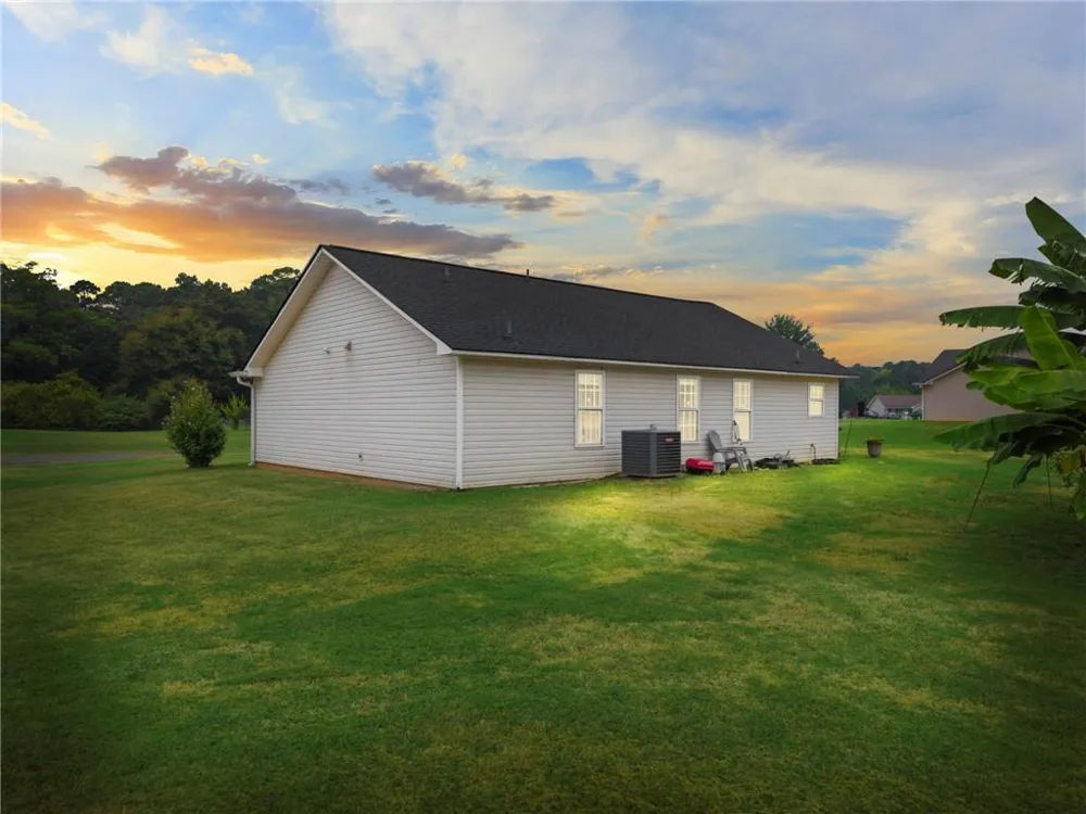 56 Stonegate Drive Cedartown, GA 30125