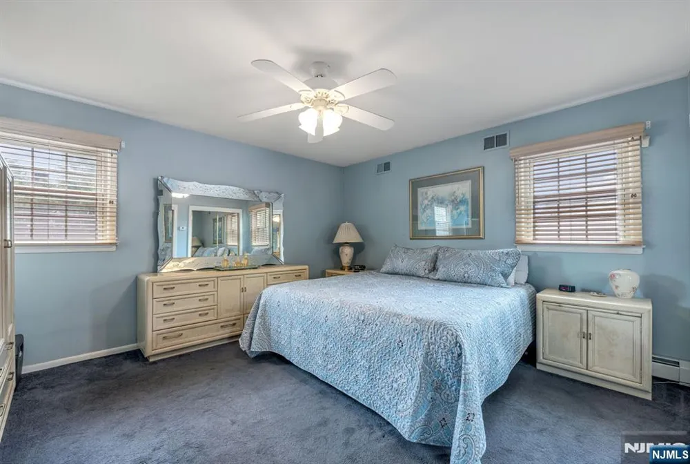 14 Aspen Court Paramus, NJ 07652