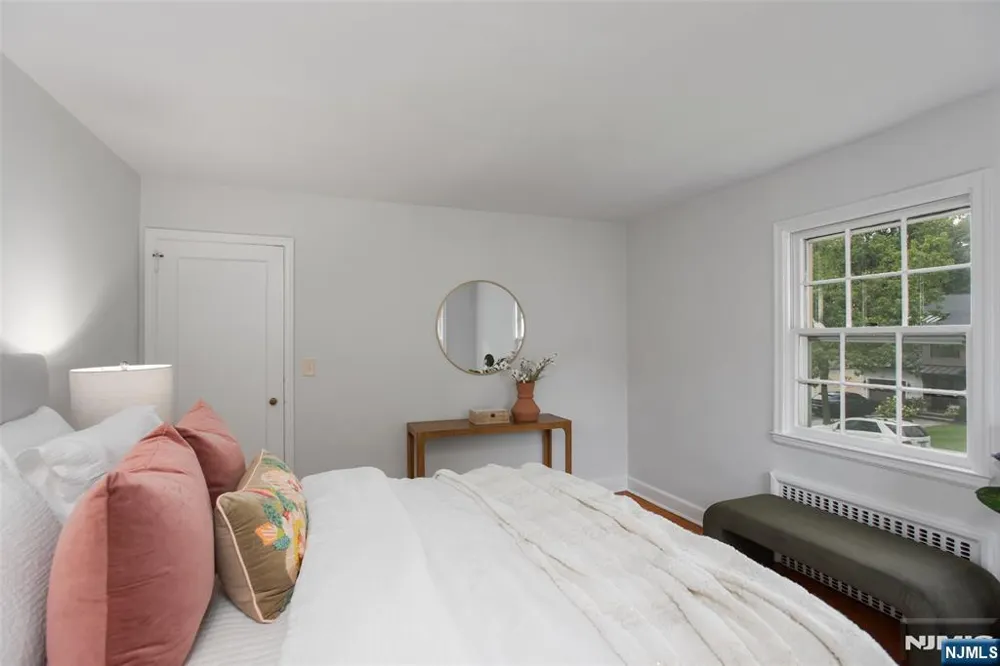 12 Marquette Road Montclair, NJ 07043