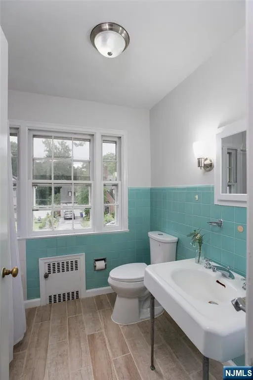 12 Marquette Road Montclair, NJ 07043