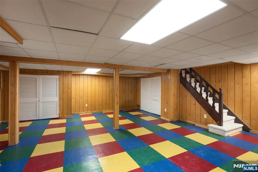 12 Marquette Road Montclair, NJ 07043