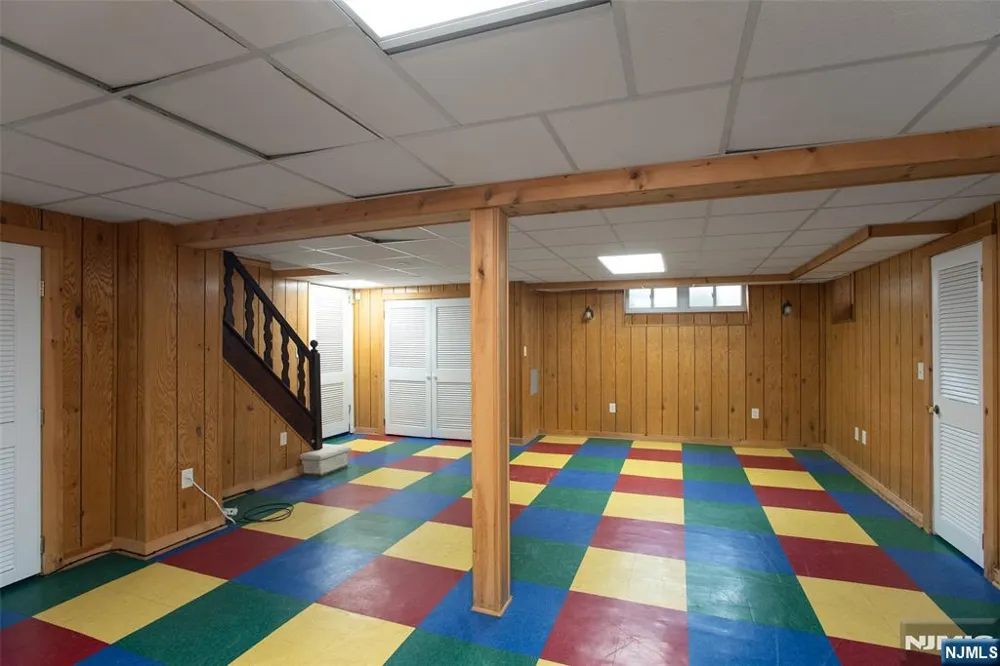 12 Marquette Road Montclair, NJ 07043