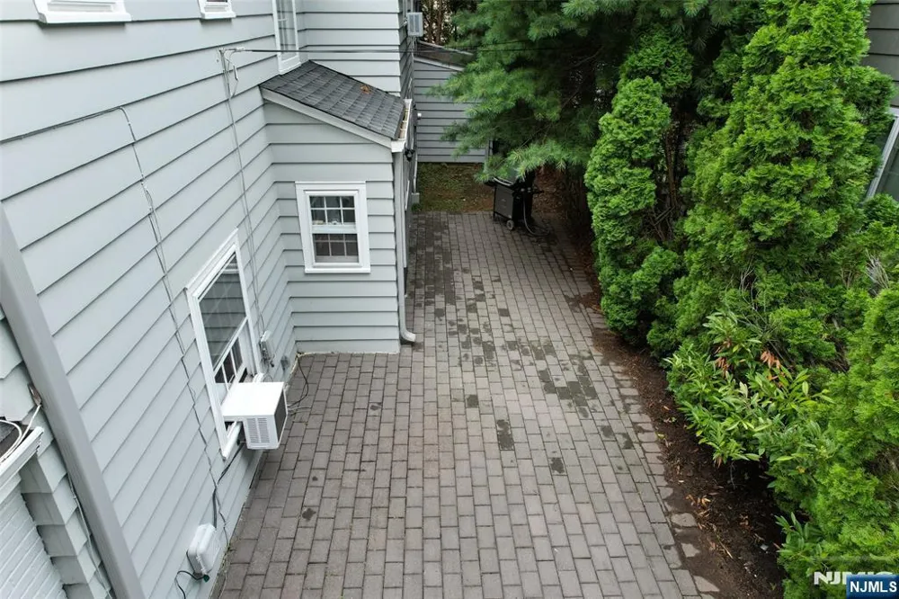 12 Marquette Road Montclair, NJ 07043