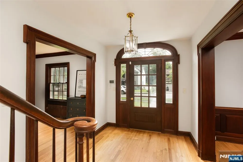 12 Marquette Road Montclair, NJ 07043