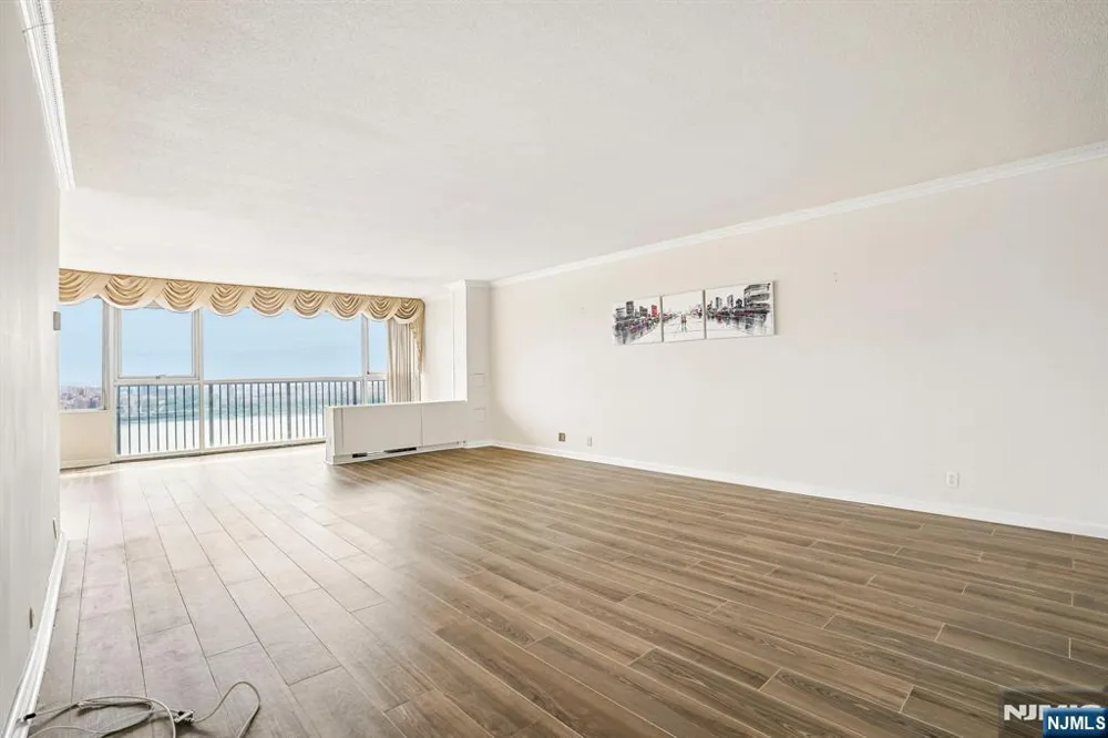 6 Horizon Road 1907 Fort Lee, NJ 07024