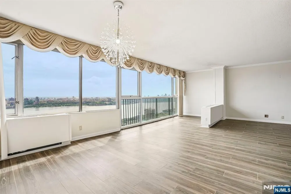 6 Horizon Road 1907 Fort Lee, NJ 07024