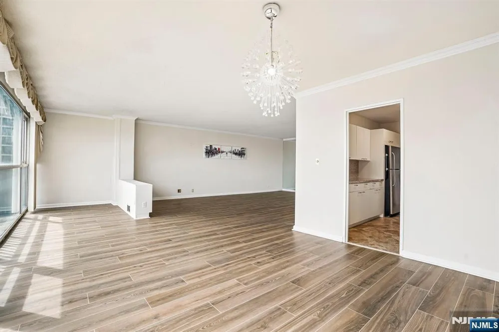 6 Horizon Road 1907 Fort Lee, NJ 07024