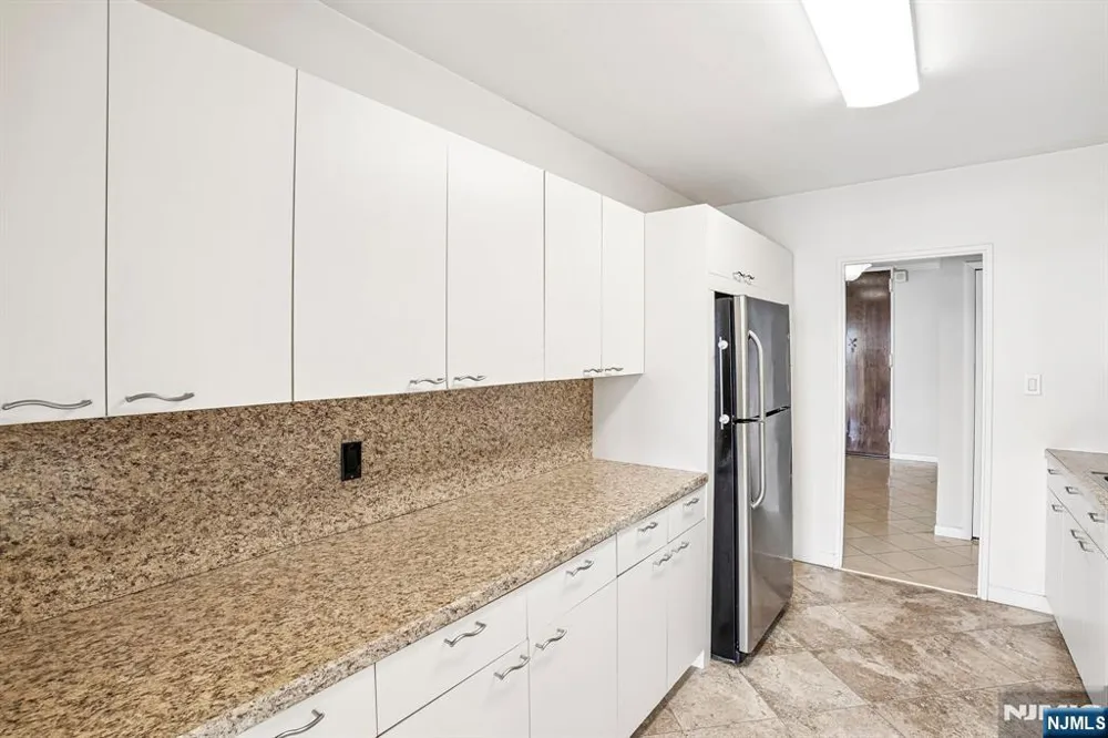6 Horizon Road 1907 Fort Lee, NJ 07024