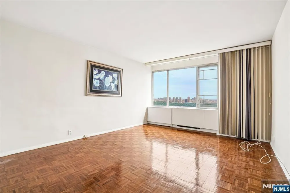 6 Horizon Road 1907 Fort Lee, NJ 07024