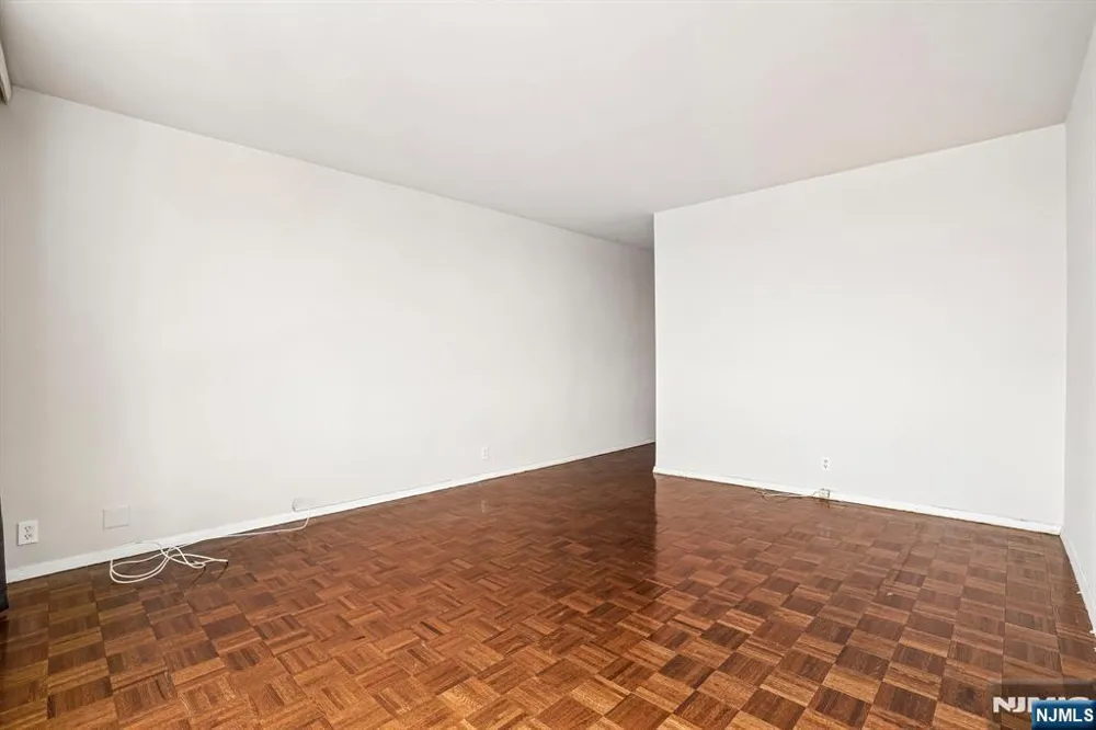 6 Horizon Road 1907 Fort Lee, NJ 07024