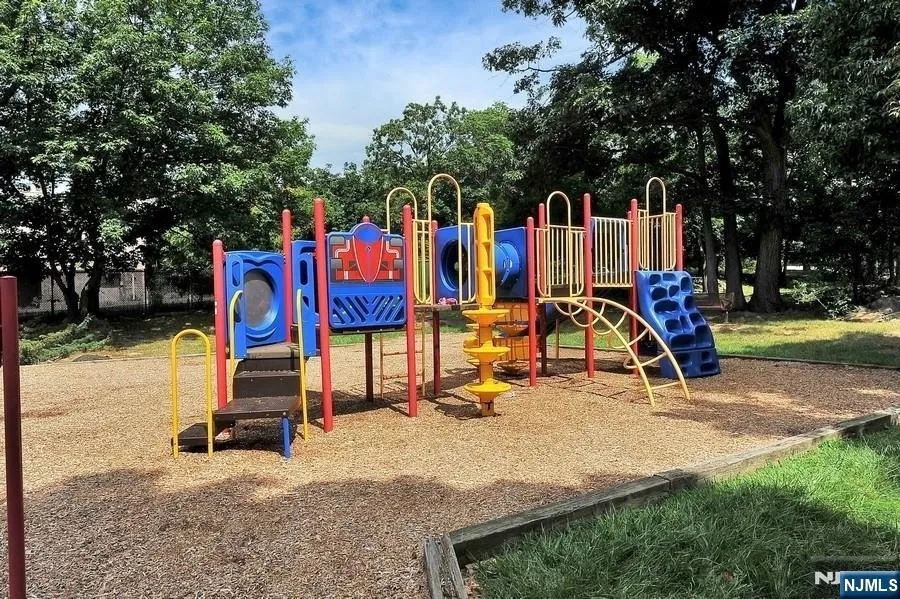 6 Horizon Road 1907 Fort Lee, NJ 07024