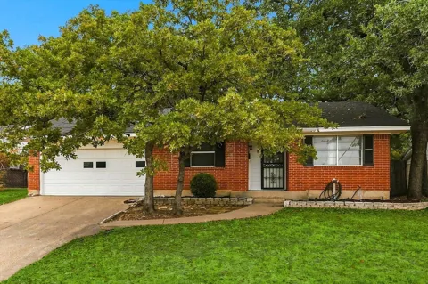 1813 Barron Lane