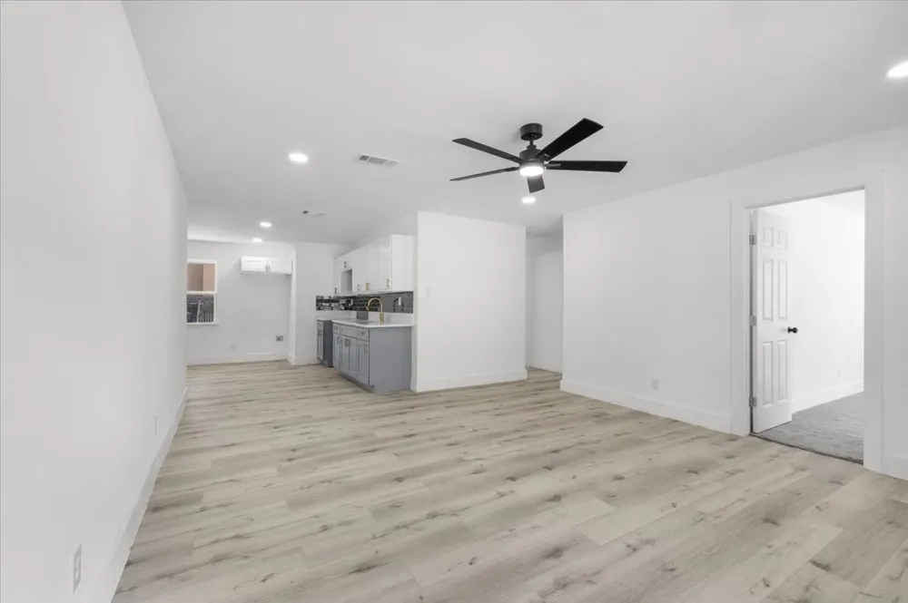 3725 Raphael Street Fort Worth, TX 76119