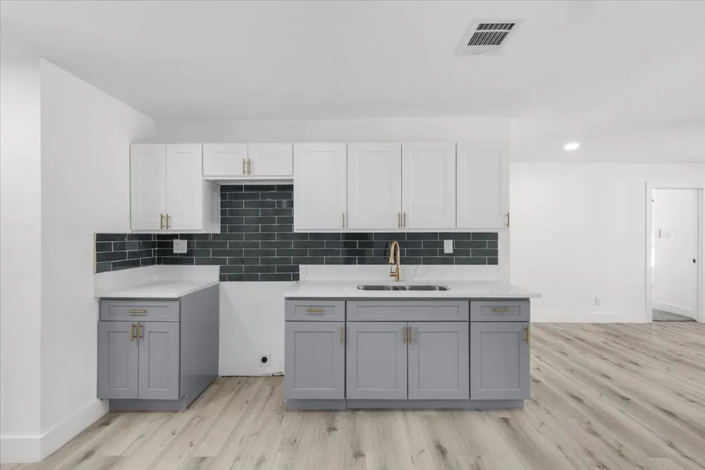 3725 Raphael Street Fort Worth, TX 76119