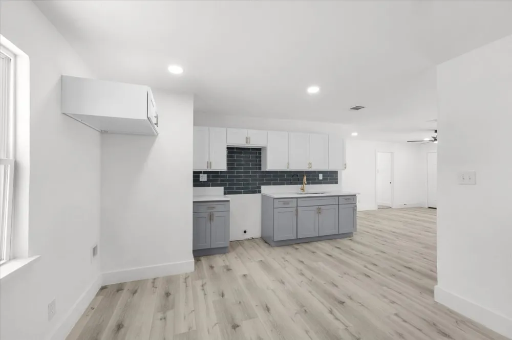 3725 Raphael Street Fort Worth, TX 76119