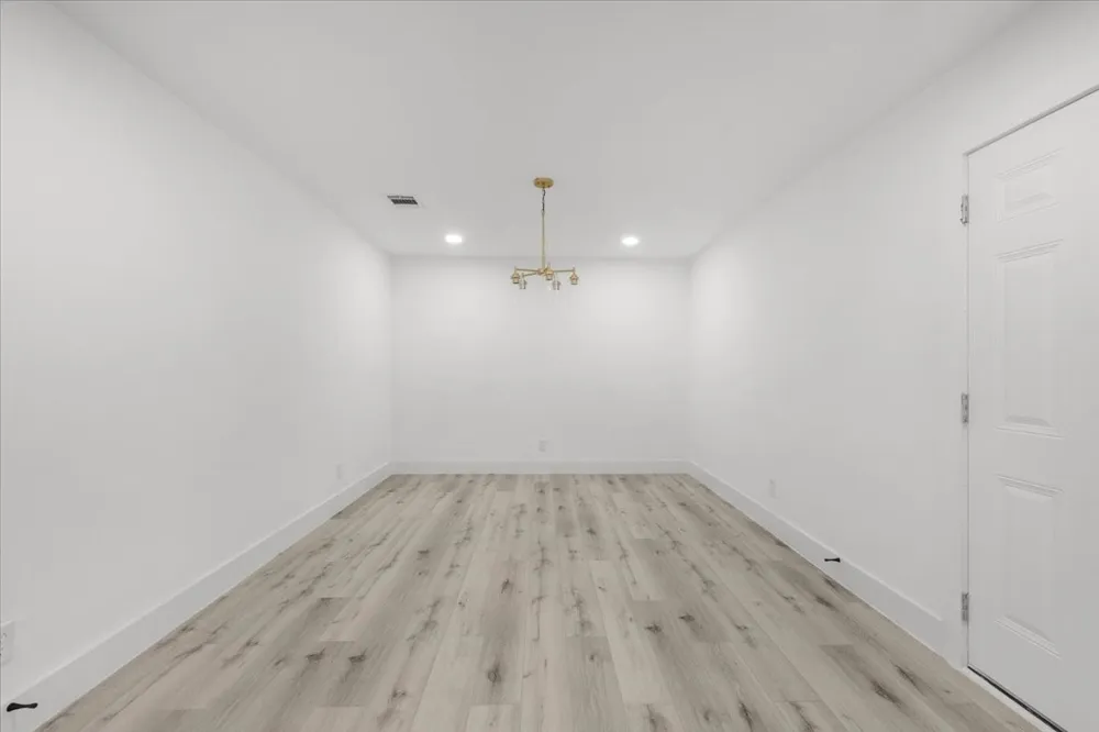 3725 Raphael Street Fort Worth, TX 76119