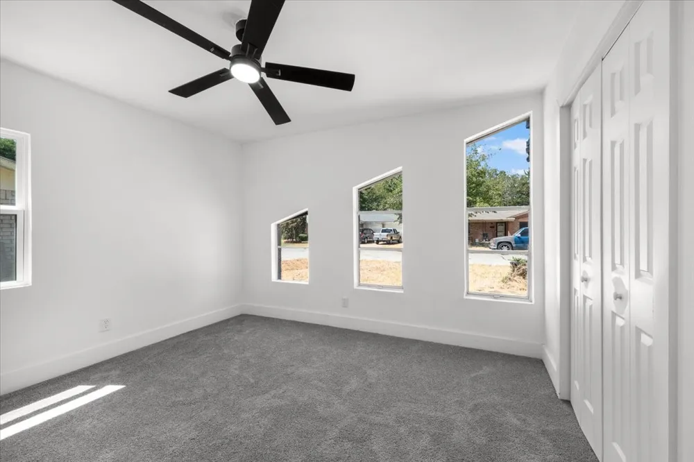3725 Raphael Street Fort Worth, TX 76119