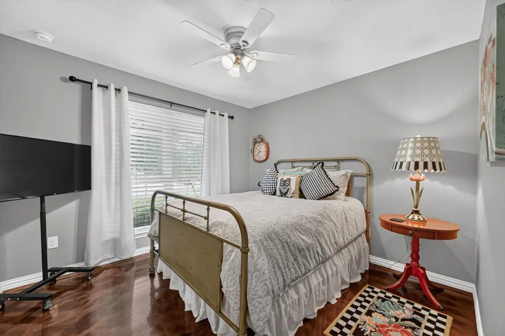 1026 Saint Andrews Drive Burleson, TX 76028